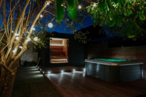 Wunderschöne FeWo direkt am Meer mit Whirlpool & Sauna